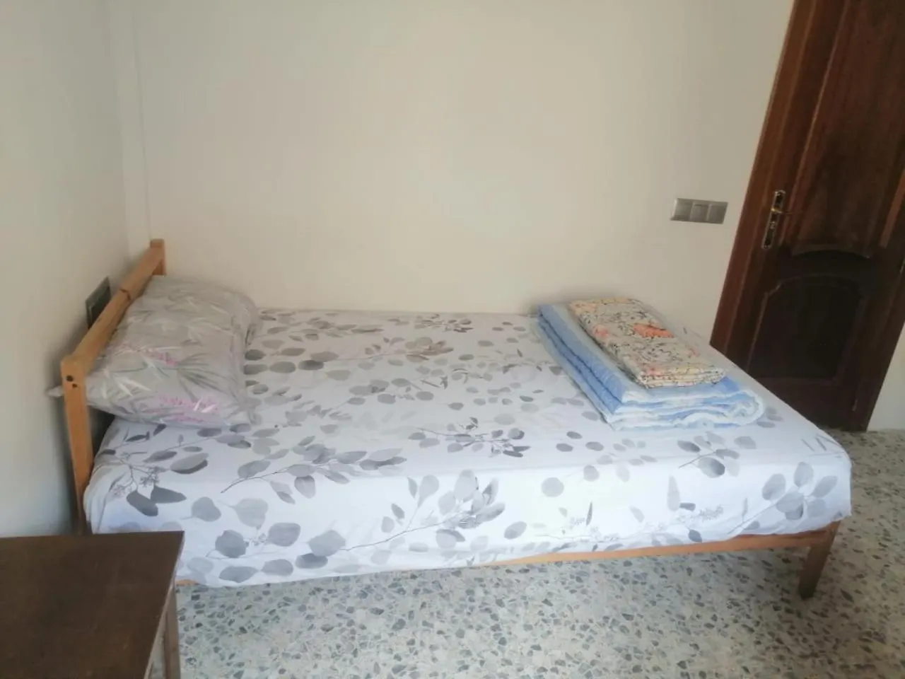 Homestay D Habitacion Preciosa Grande Comoda Wifi Malaga Centro