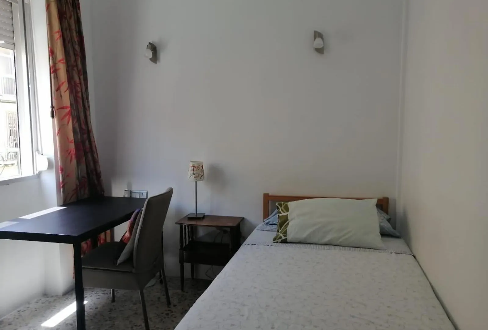 D Habitacion Preciosa Grande Comoda Wifi Malaga Centro Homestay