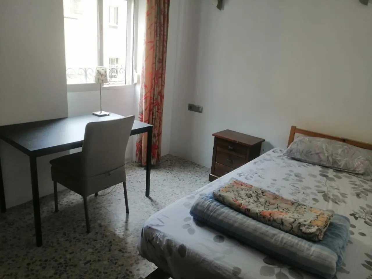 D Habitacion Preciosa Grande Comoda Wifi Malaga Centro Homestay
