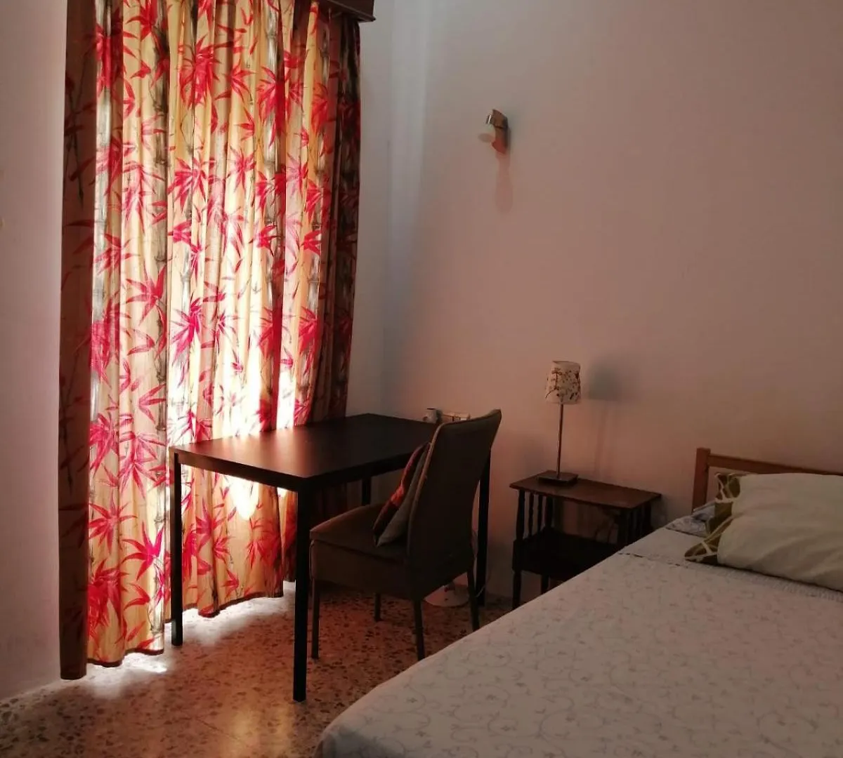 D Habitacion Preciosa Grande Comoda Wifi Malaga Centro 0*,  Spain