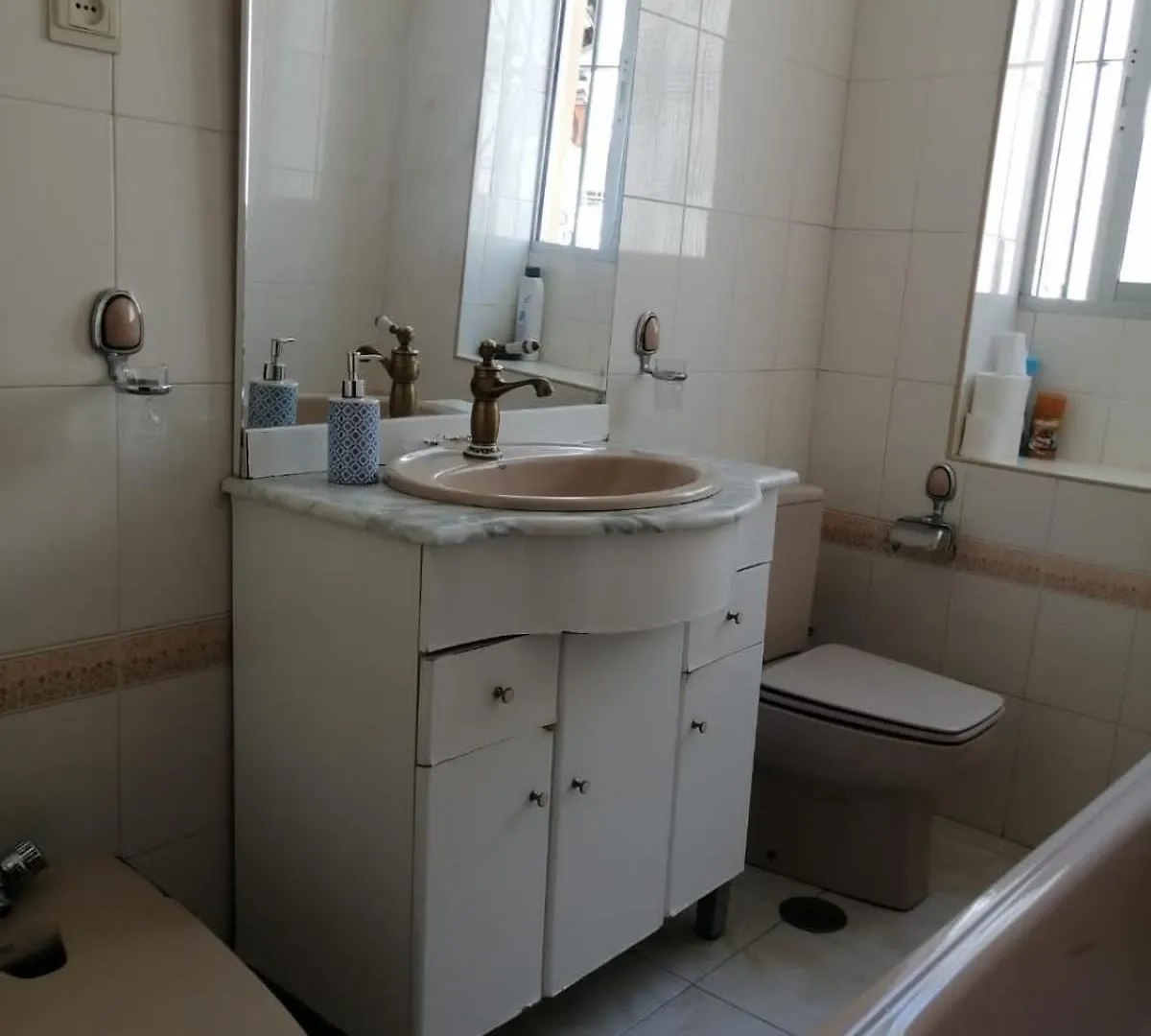 D Habitacion Preciosa Grande Comoda Wifi Malaga Centro Homestay