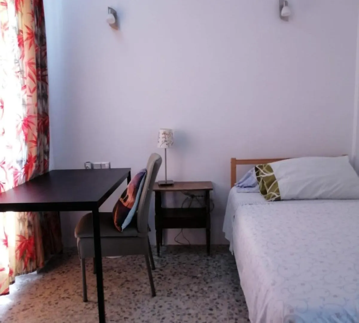 Ubytování v soukromí D Habitacion Preciosa Grande Comoda Wifi Malaga Centro