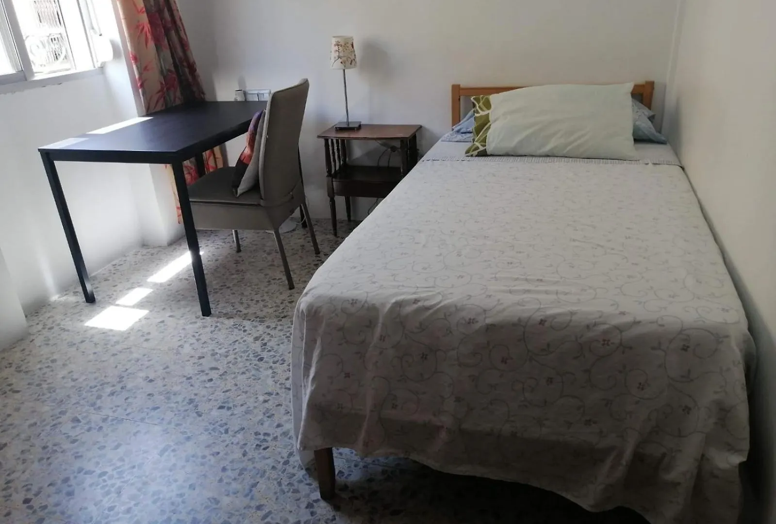 Homestay szállás D Habitacion Preciosa Grande Comoda Wifi Malaga Centro